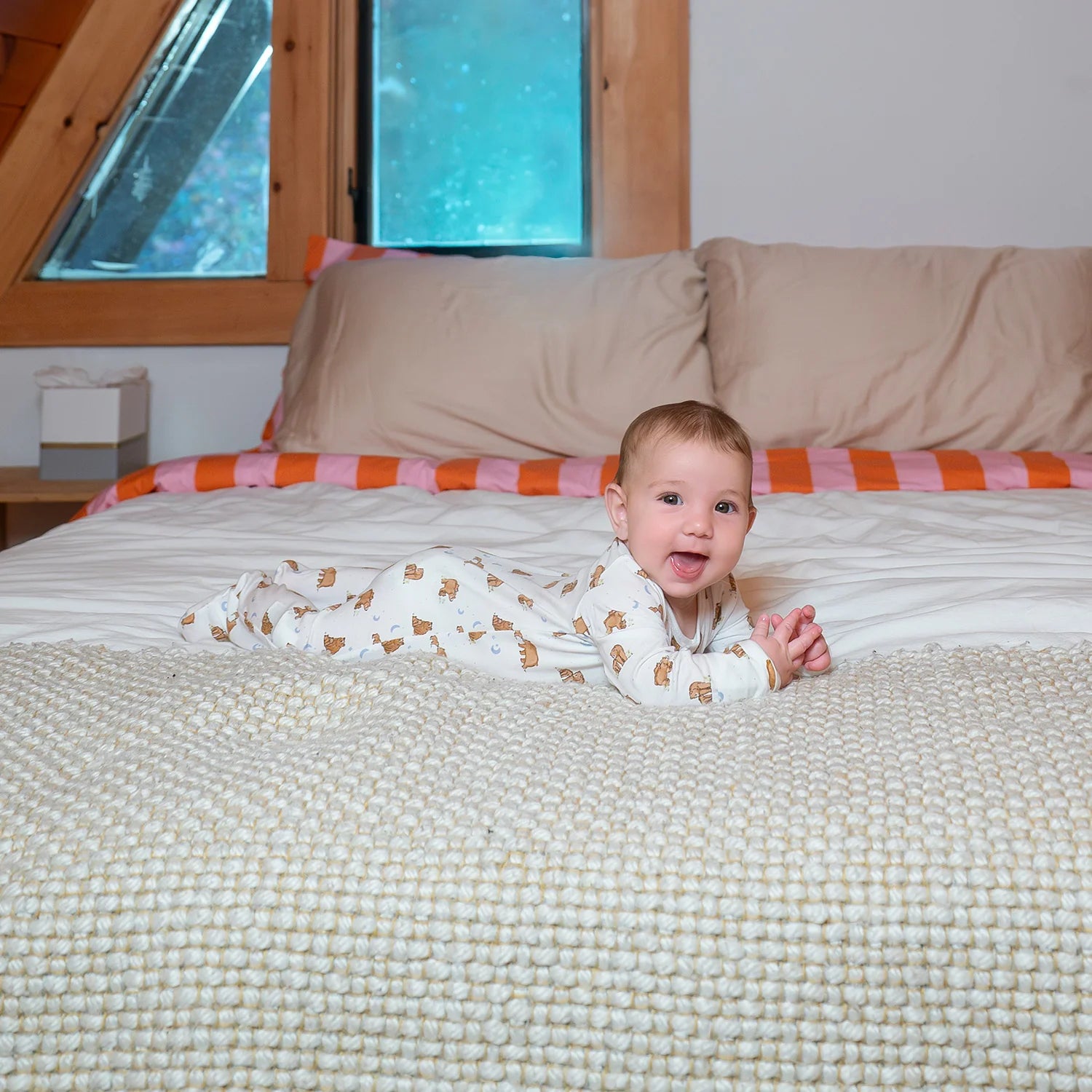 Wildly Loved Modal Magnetic Footie